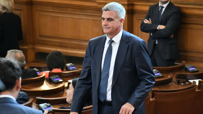 Янев разкри пече ли се вече коалиция с ГЕРБ и БСП за новия парламент