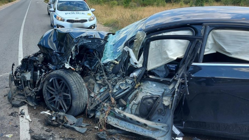 Ужас в Ямболско: Пиян шофьор уби жена, трима са между живота и смъртта
