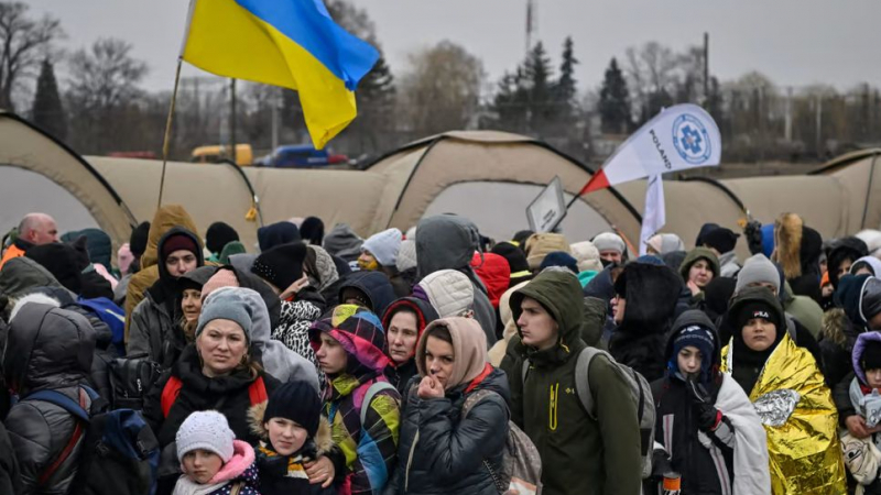 Шок! Украинските власти призоваха бежанците да не се завръщат в страната