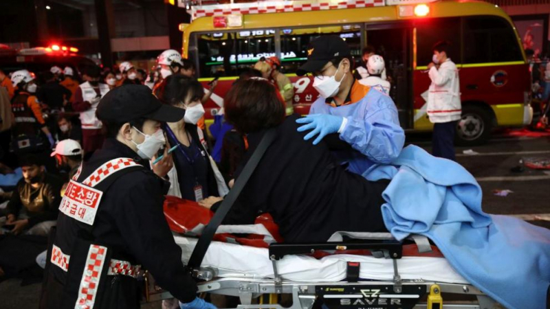 Трагедията е огромна! Не спират да броят трупове в Сеул след партито за Хелоуин ВИДЕО