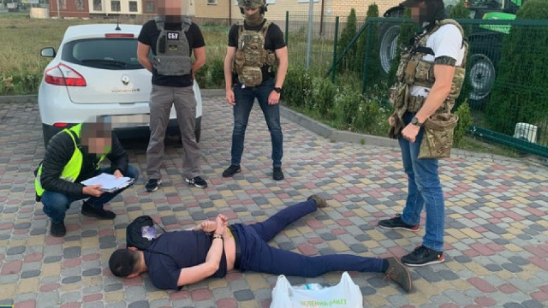 Заловиха руски агент, подготвял убийствата на Резников и Буданов, а Медведев откри странно явление в Украйна