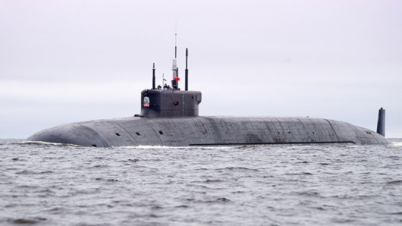 Екшън: Норвежки самолет пусна сонарен буй точно пред атомната подводница "Княз Владимир" ВИДЕО