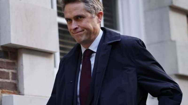 Британски министър, тормозил и псувал колегите си, хвърли оставка 