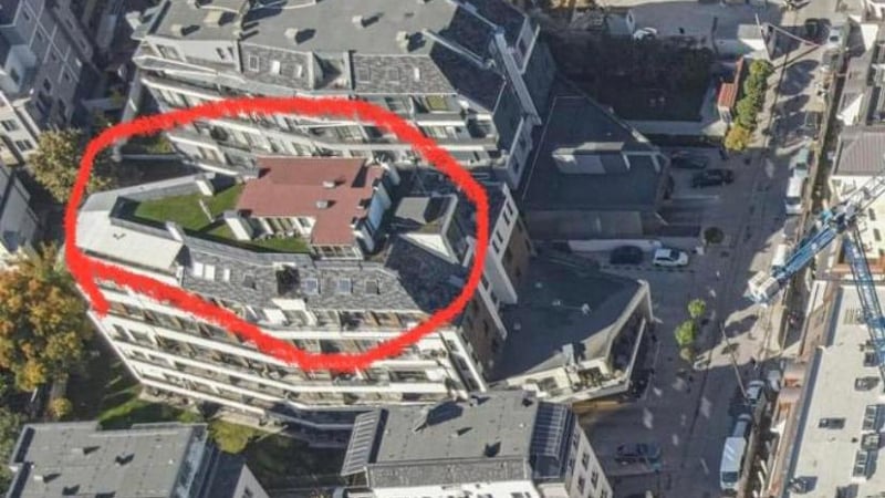 БГ архитектурно чудо: Къща с двор кацна на покрива на жилищна сграда в София