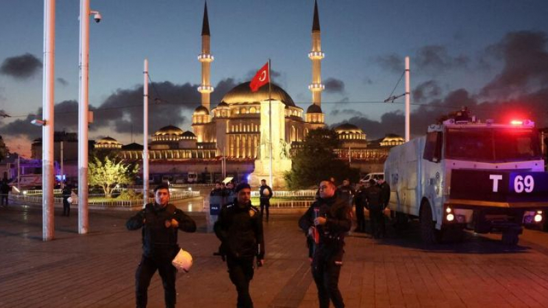 Вицепрезидентът на Турция каза кой стои зад кървавата баня в Истанбул 