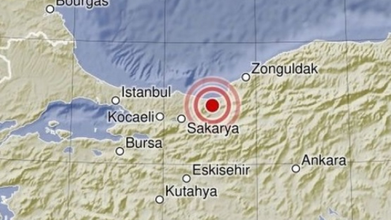 Мощно земетресение разтърси района на Истанбул в Турция ВИДЕО