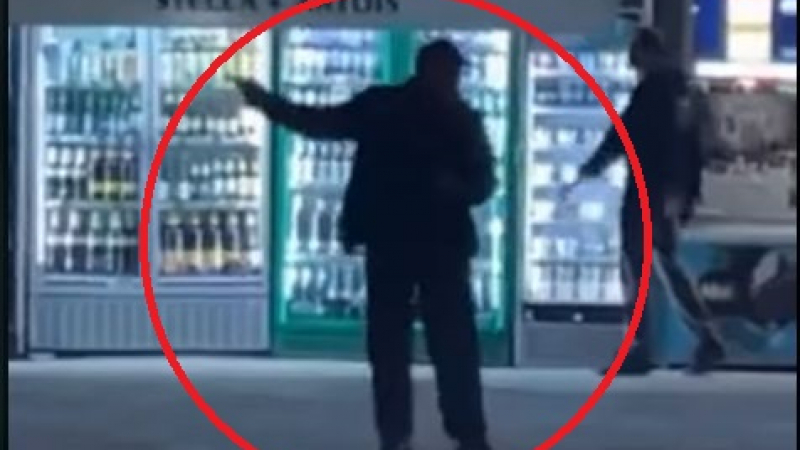 Стрелба в Пловдив! Мъж гърмя на оживено място ВИДЕО