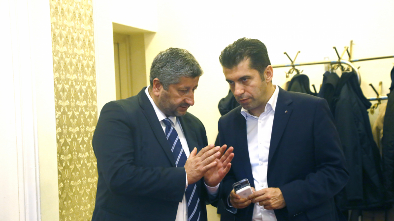 ПП и ДБ си стиснаха ръцете за листата в Пловдив, ето кой ще е водачът 