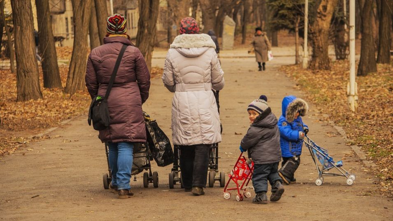 Ужасяващи данни: България загива бавно, семействата имат само по едно дете