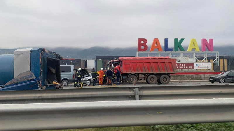 В София е като на война! Невиждан ад на Околовръстното, а в тунела за "Люлин"... ВИДЕО