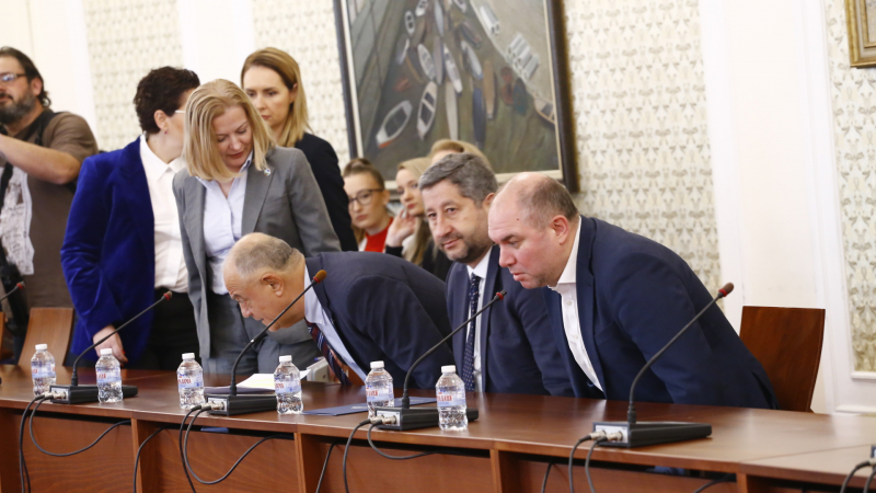 Посолството на Украйна сподели позиция на ГЕРБ и ДБ срещу руското влияние