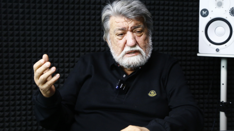 Само в БЛИЦ! Вежди Рашидов каза истината за тапата и СНИМКАТА към Гърция