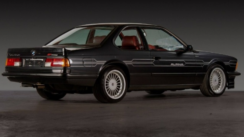 Легенда от 80-те: Продава се най-редкият спортен автомобил на BMW СНИМКИ