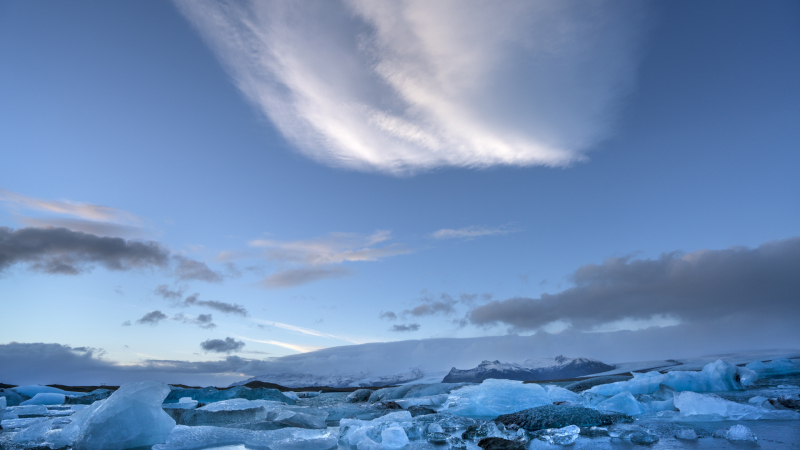 Изумително откритие в леда: Учени намериха най-старата ДНК в света 