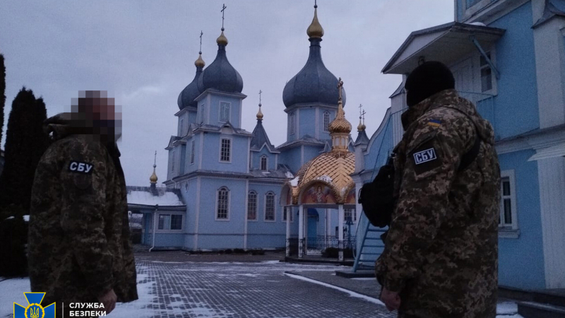 Украинските власти с "контраразузнавателни мерки" в червките в страната