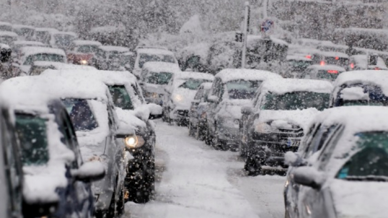 Как снегът може сериозно да повреди автомобилите