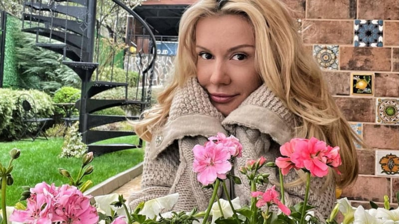 Мария Игнатова се шири в къща-мечта за половин милион СНИМКИ