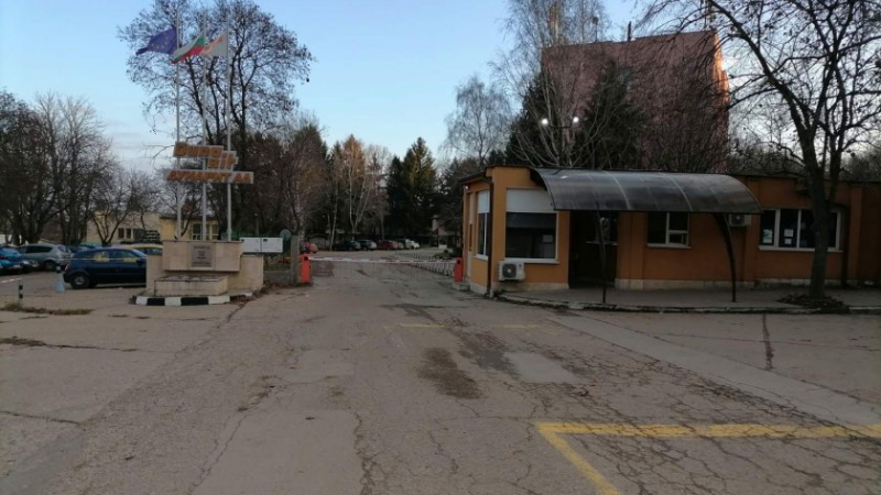 Работник пострада тежко при инцидент във военен завод в Русе