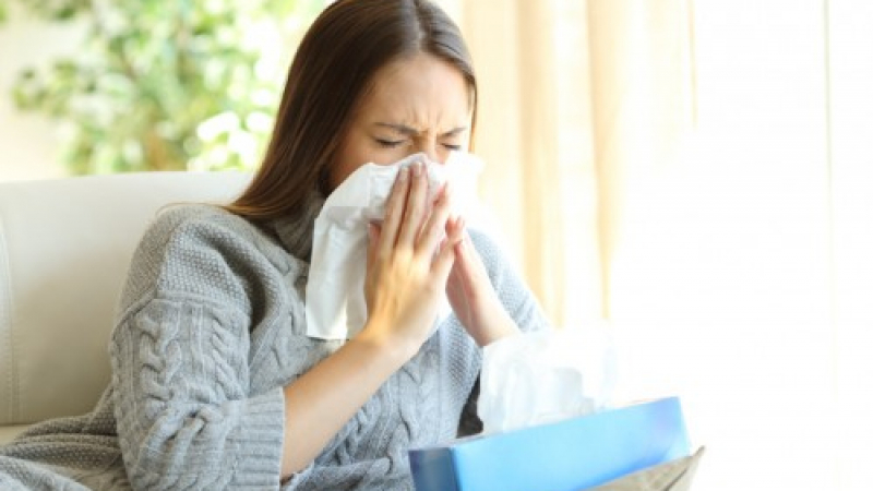 Лекар обясни как да се справим с алергичната кашлица