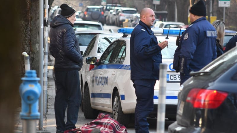 Извънредно! Откриха мъртъв човек в близост до Южния парк в София СНИМКИ