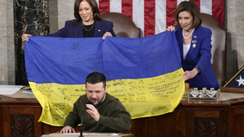 US конгресмени отказаха да аплодират Зеленски, тъй като "Украйна е исторически корумпирана страна"