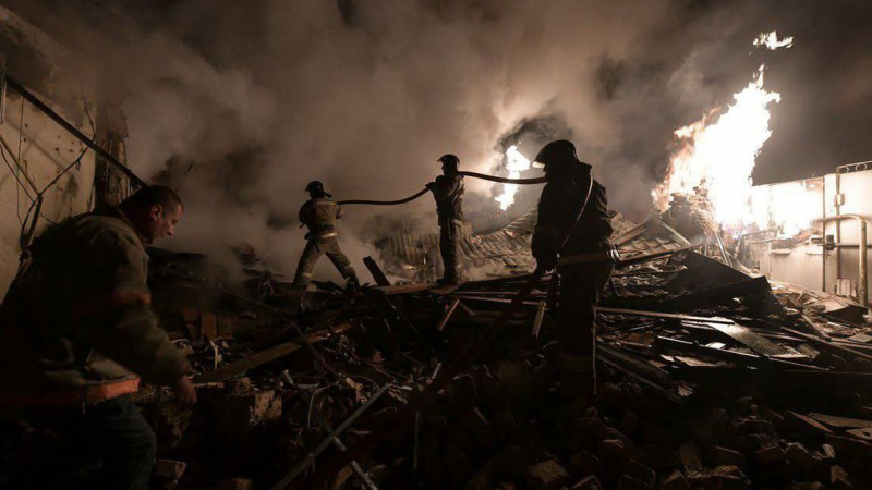 Черна Коледа в Русия! Десетки жертви след пожар в старчески дом ВИДЕО