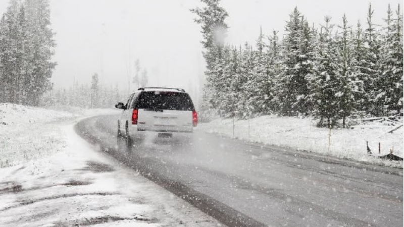 Кои са най-често допусканите шофьорски грешки през зимата