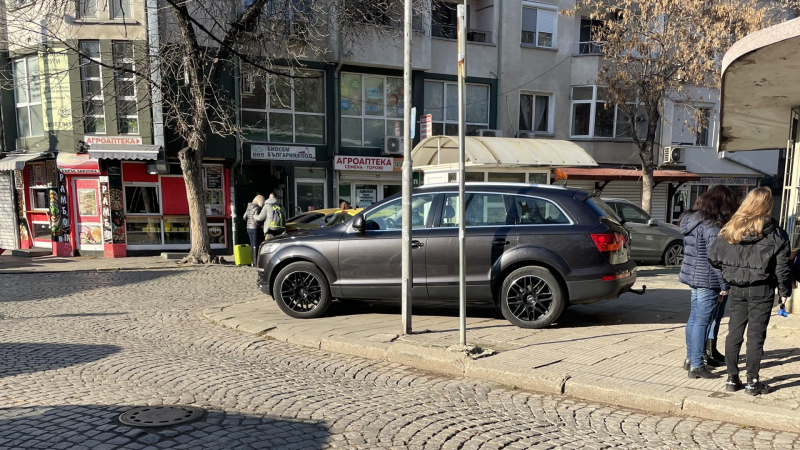 Шофьор на лъскав джип вбеси Пловдив, ето защо СНИМКИ