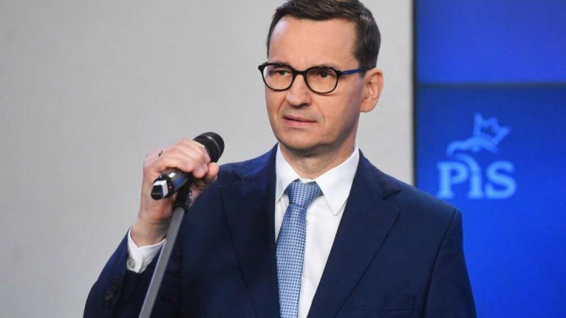 Полският премиер нахока Киев за "прославянето" на украинския националист Бандера