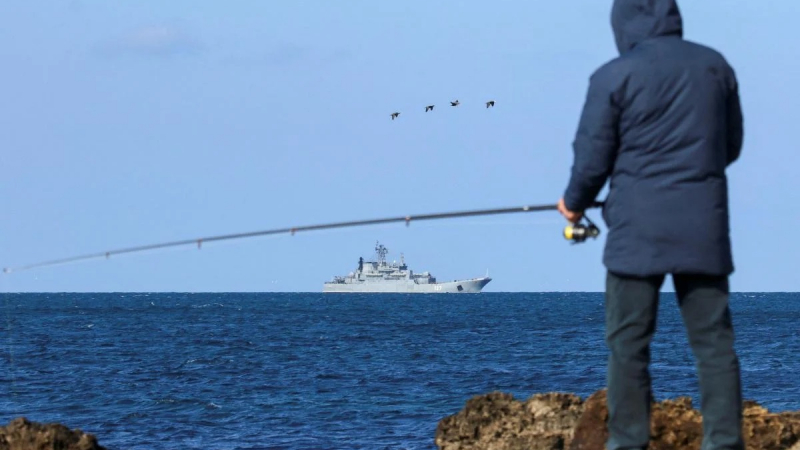 Какво се случва: Русия си изтегли военните кораби от Черно море