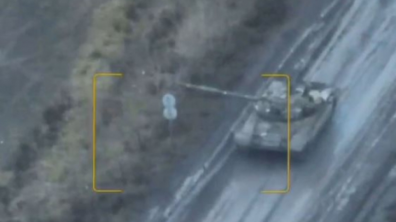 Жестока битка на руски и украински танкове до Кременная стана хит в мрежата ВИДЕО