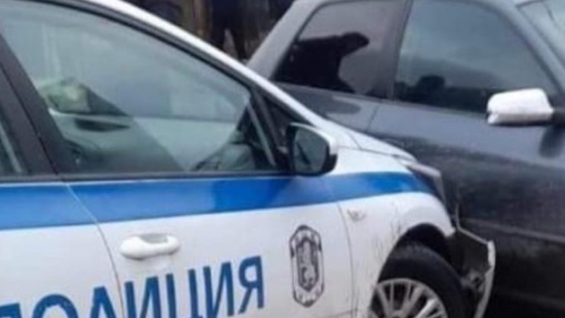 Обрат: Полицейският шеф нарочно блъснал с патрулка ромската кола в Бяла Слатина, причината е...