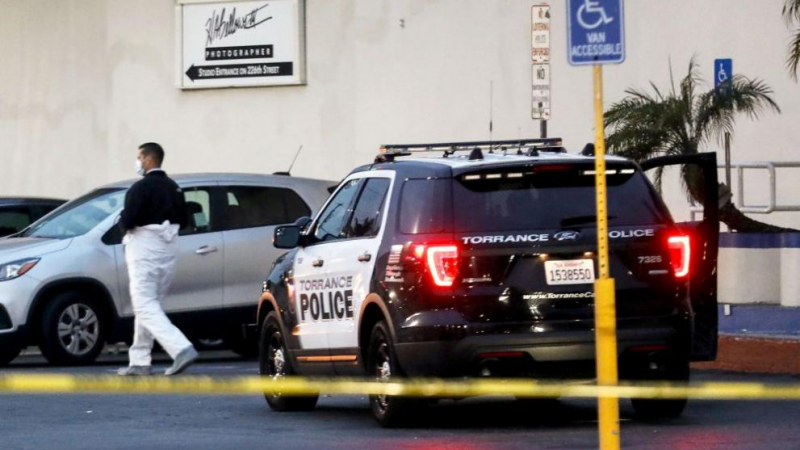 Стрелба пред клуб в Хюстън, има загинал и ранени