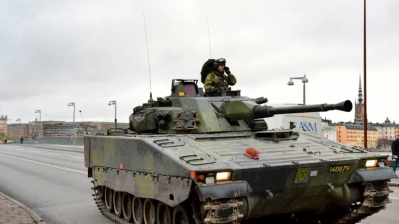 Швеция изпраща на Украйна бойни машини за пехотата и артилерийски системи Archer ВИДЕО