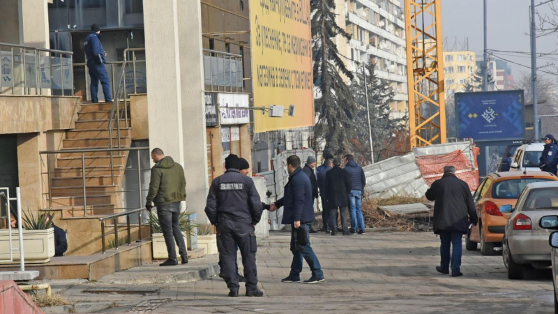 8 куршума пронизаха известен бизнесмен на бул. "България", плъзнаха поне 3 версии кой го е поръчал