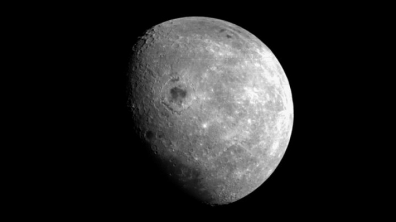 Нещо невиждано стана с Луната, за пръв път от 1000 години... СНИМКИ
