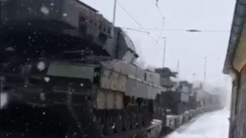 ВИДЕО от войната: Влак с 12 танка Leopard 2A5 се придвижва към Полша