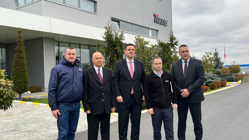 Министър Никола Стоянов посети най-голямата компания в oбласт Кърджали