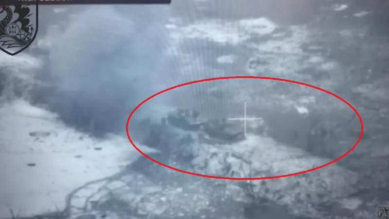ВИДЕО от войната: ВСУ удари конвой с руска техника