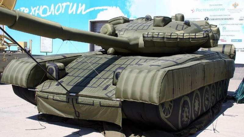 Стана ясно защо руската армия използва гумени танкове на фронта