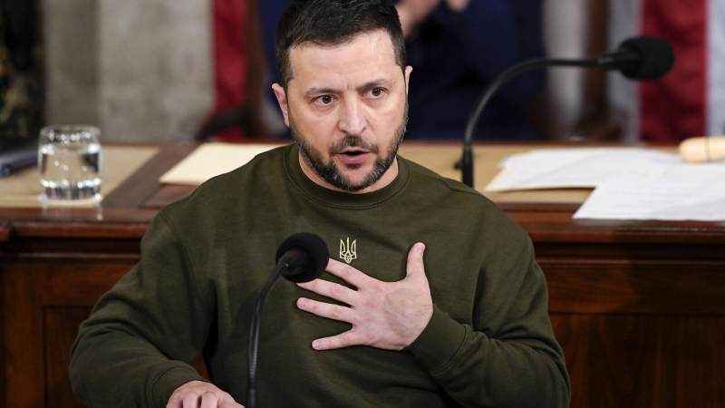 Зеленски призова за минута мълчание след ужасяващо видео с обезглавяване на украински военнопленник