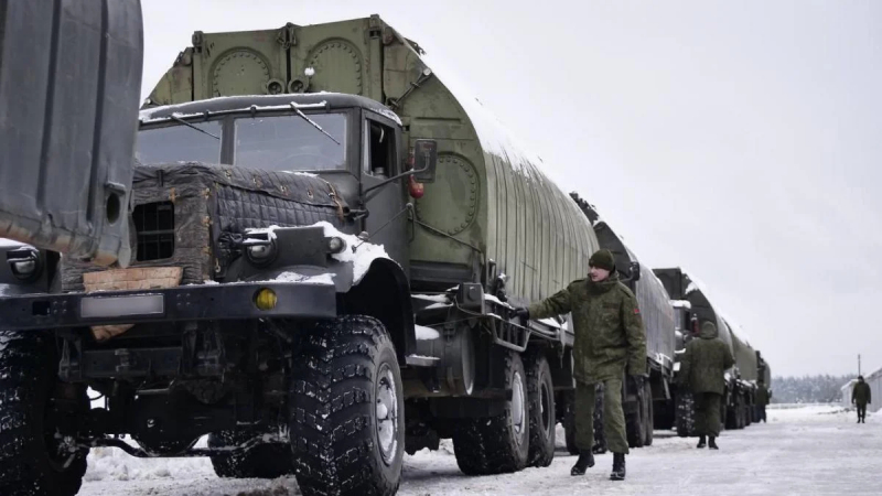 Под прикритието на обучение руски изтребители извършват ракетни атаки срещу Украйна