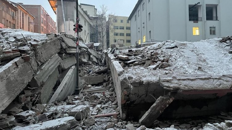 Българин е изчезнал в Турция след чудовищното земетресение