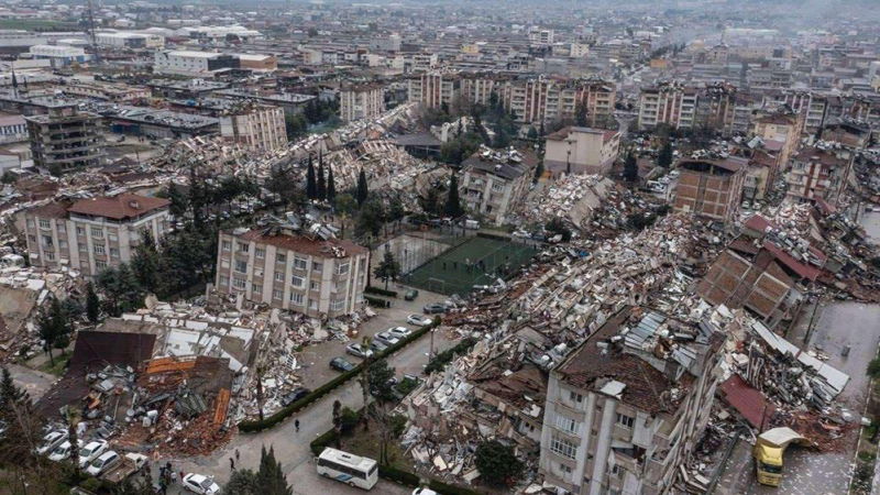 Чуйте как бучат земните недра по време на труса в Турция ВИДЕО