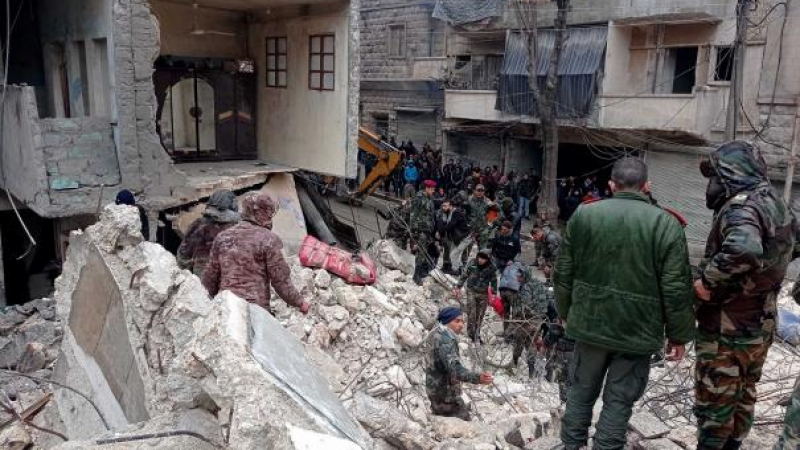 Руските бойци в Сирия се включиха в разчистването на руините  ВИДЕО