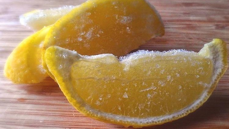 Задължително дръжте лимоните във фризера, ето как ще ви помогне това!