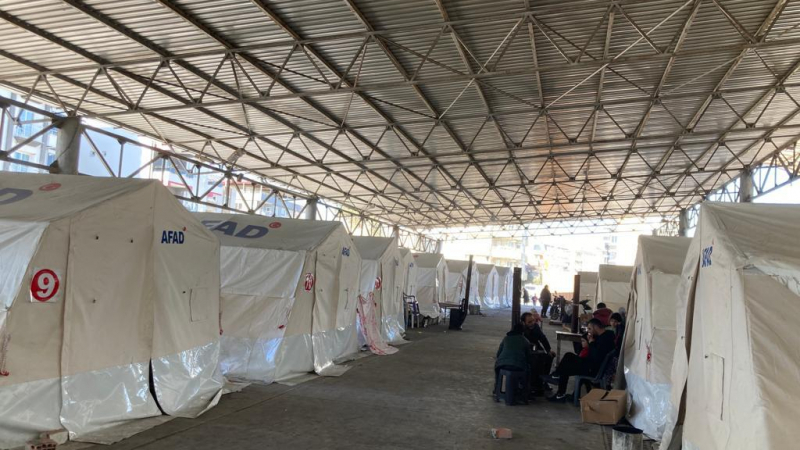 ДПС осигури 650 палатки и 5 000 походни легла за бедстващите хора в Турция
