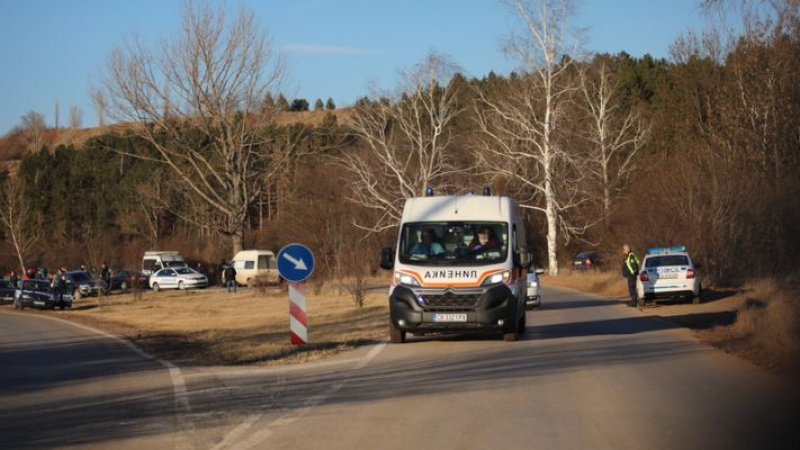 Трагедия! 19 г. шофьорка уби 13 г. момче край Ловеч