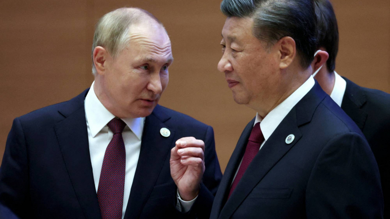 Вашингтон: Китай обмисля да предостави оръжия на Русия, но "ще има последици"