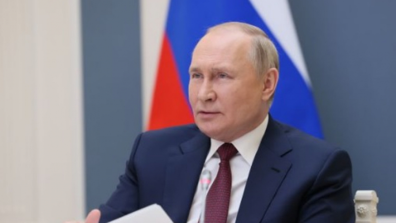Express: Путин "перна по носа" Великобритания и направи милиарди за Русия